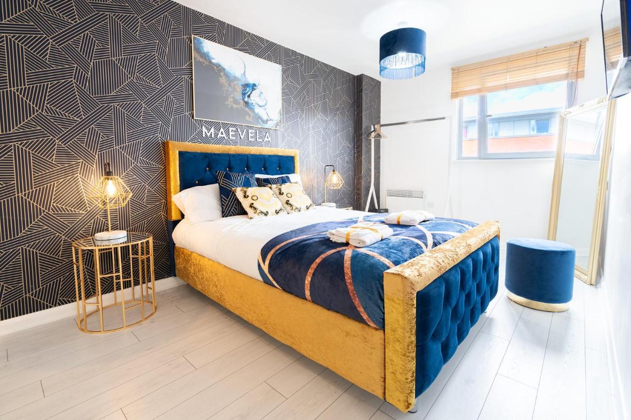 برمنغهام Maevela Apartments - Ultra Lavish Luxury 2 Bed Apartment City Centre - With Balcony - Free Secure Parking - Ps4 & Smart Tv'S المظهر الخارجي الصورة