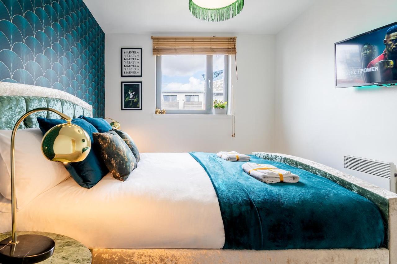 برمنغهام Maevela Apartments - Ultra Lavish Luxury 2 Bed Apartment City Centre - With Balcony - Free Secure Parking - Ps4 & Smart Tv'S المظهر الخارجي الصورة